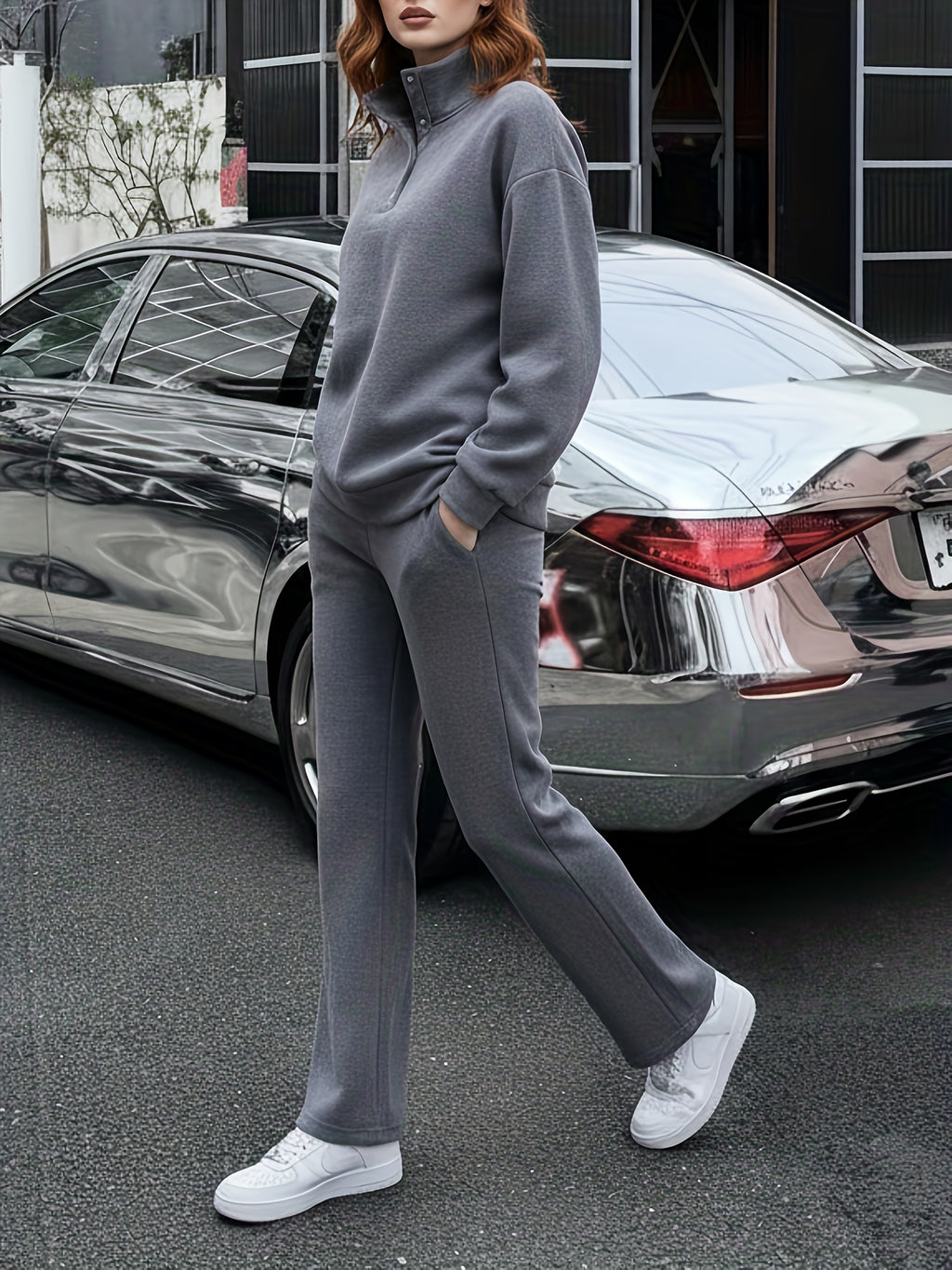 Casual Sweatshirt and Jogger Set for Women – Comfortable Fall/Winter Outfit