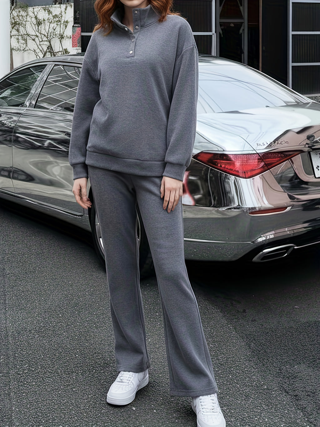 Casual Sweatshirt and Jogger Set for Women – Comfortable Fall/Winter Outfit