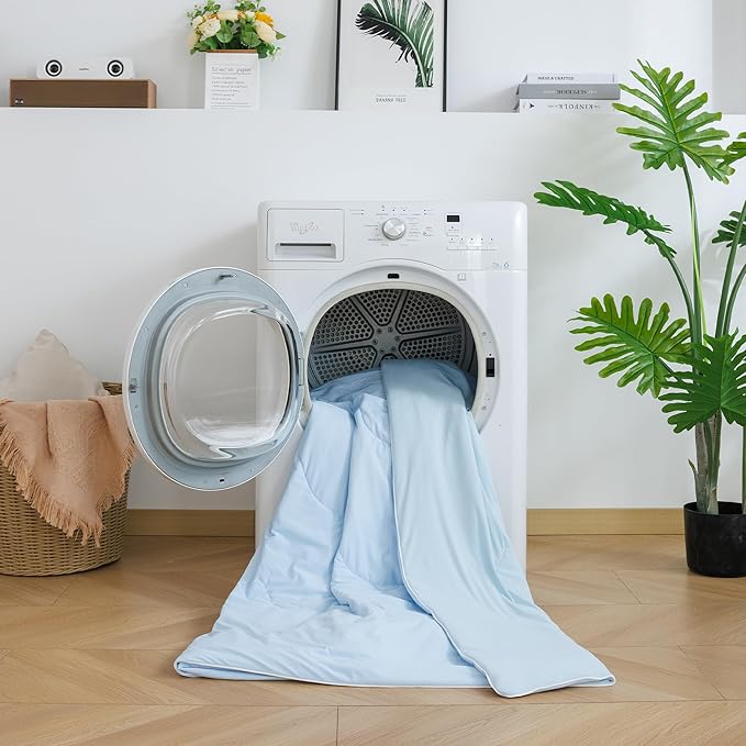 Ultra-Soft Ice Silk Summer Cooling Blanket – Lightweight & Breathable Comforter