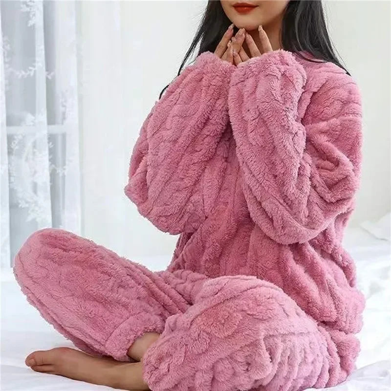 Cozy Velvet Jacquard Pajama Set – Soft Loungewear for Women