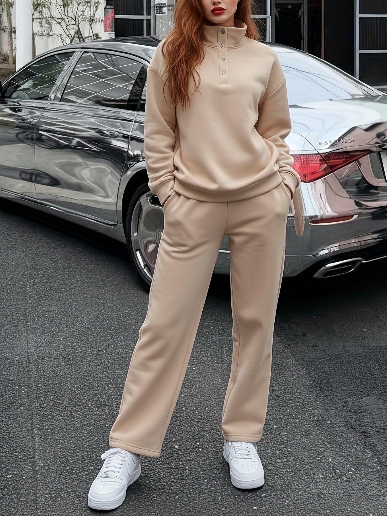 Casual Sweatshirt and Jogger Set for Women – Comfortable Fall/Winter Outfit